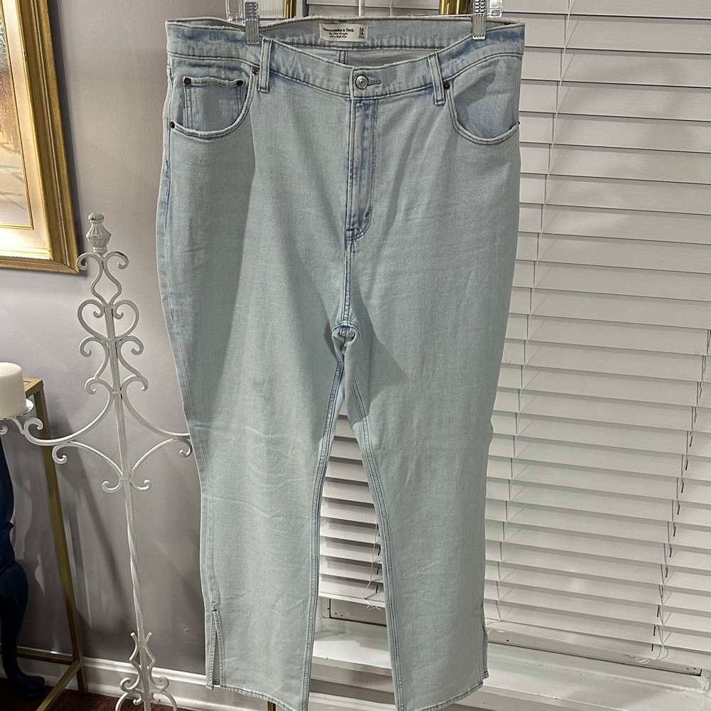 Abercrombie & Fitch Light Blue Slim Straight Ultra High Rise Jeans